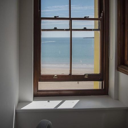 The Nest - 1 Bedroom Apartment - Tenby Esterno foto